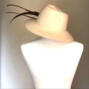 Woman’s Brim Hat, Ivory with feathers.